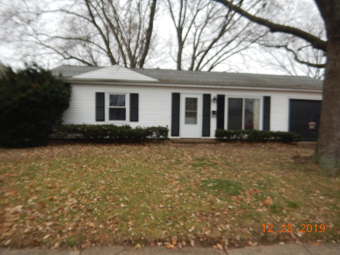 Foto principal - 1821 Columbus Dr