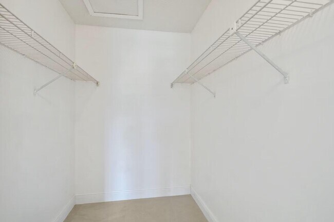 Foto del edificio - 802 Sky Pine Way