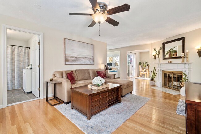 Building Photo - 334 Medford St