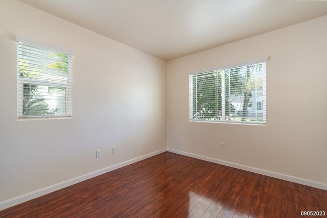 Foto del edificio - $4,300 / 4br - 1524ft2 - $4,300 | 4 bd/3 b...