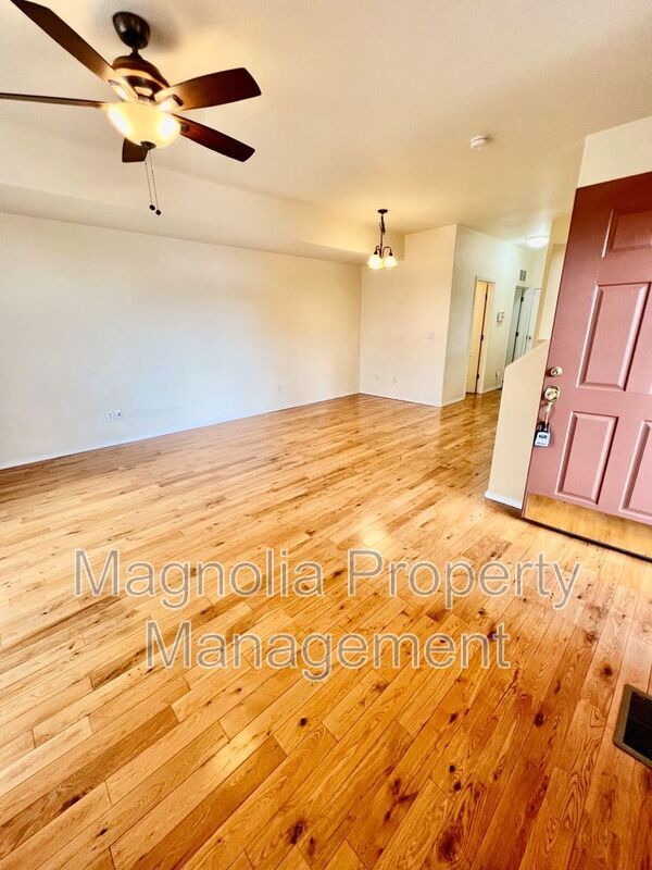 Building Photo - 7110 Sand Crest View