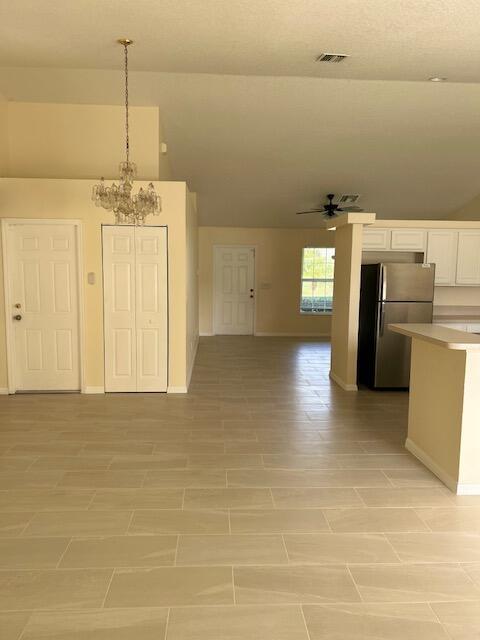 Foto del edificio - 4665 SW Pearl St