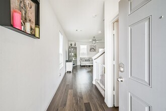Building Photo - 26407 Red Clover Dr
