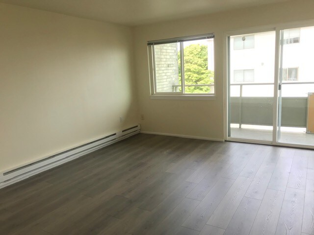 Building Photo - Four Seasons Apartments - 1 bedroom