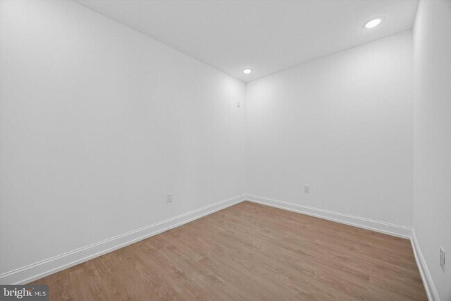 Foto del edificio - 1614 Ridge Ave