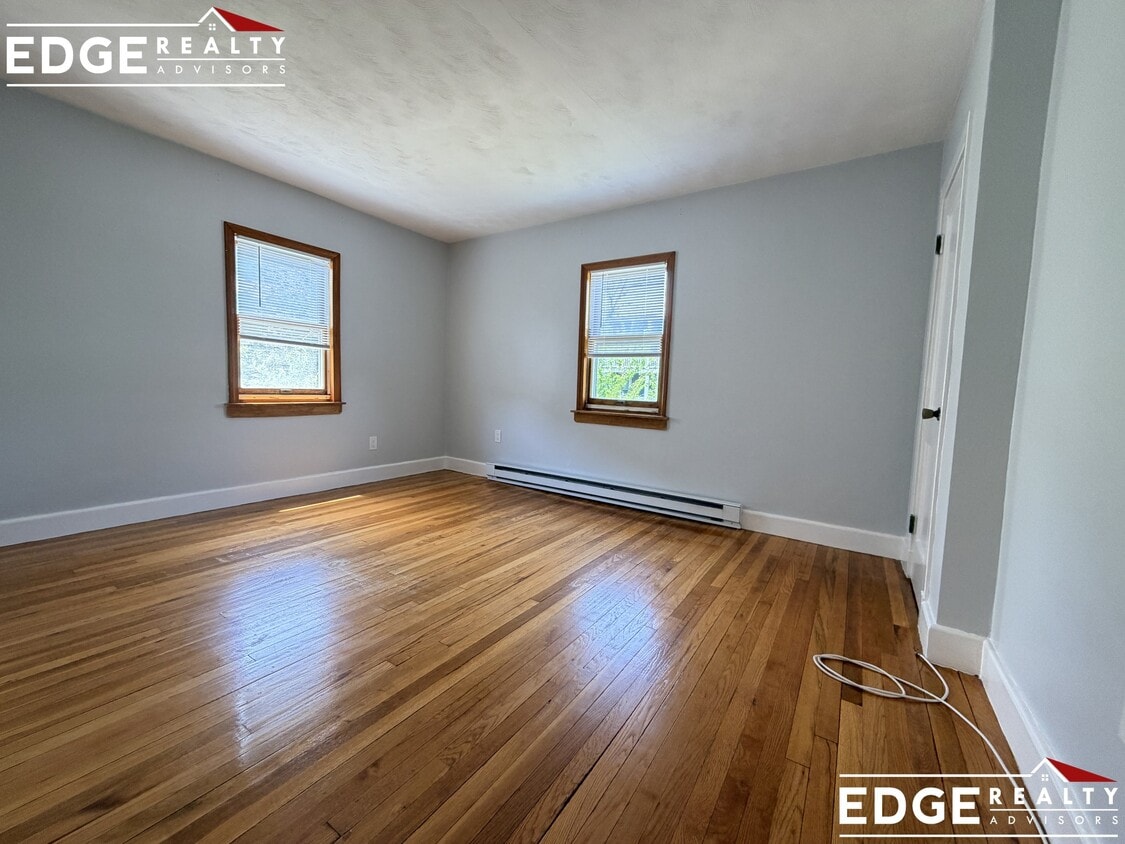 Building Photo - 38 Beechcroft St