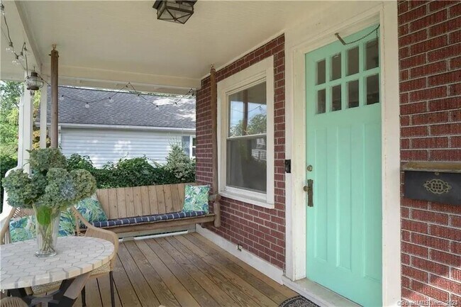 Building Photo - 17 Lincoln Ave