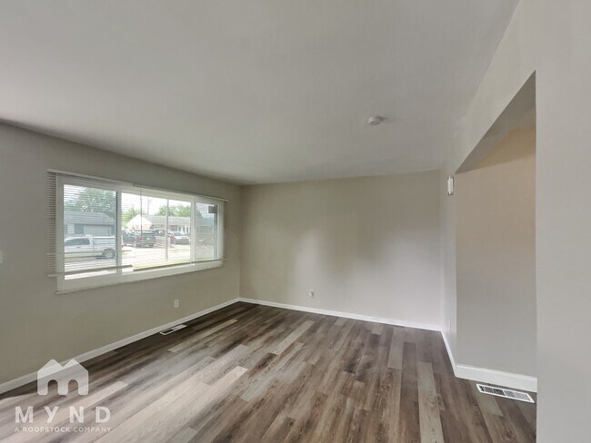 Foto del edificio - 654 Hillsdale Dr