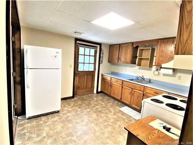 Building Photo - 1559 Stafford Rd