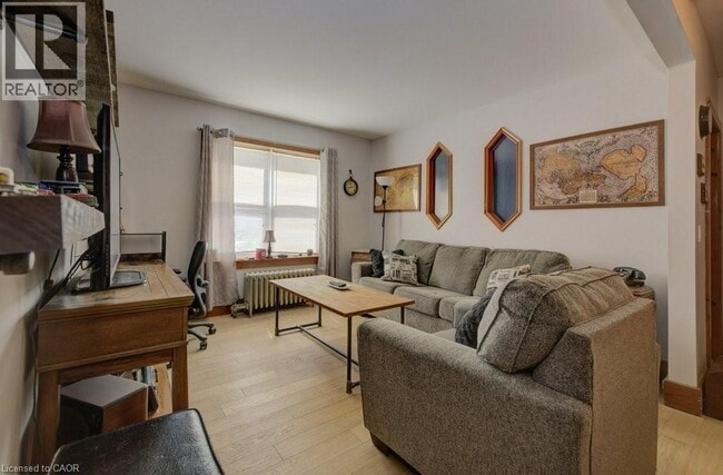 Building Photo - 208 Ottawa Street S