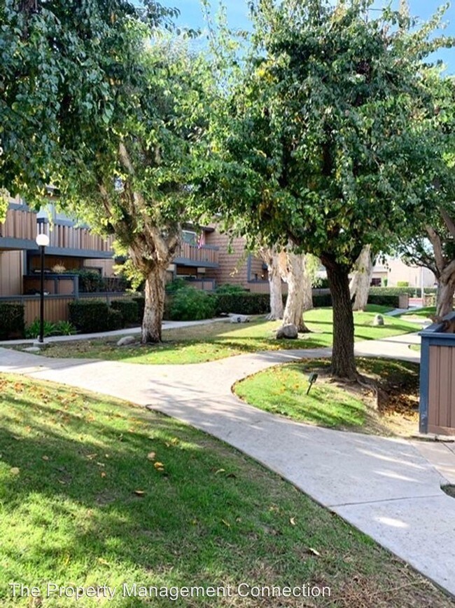 Foto del edificio - 2 br, 1.5 bath House - 16818 Algonquin St