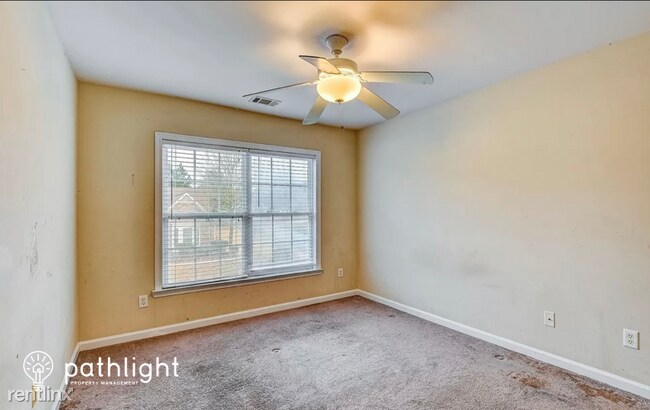 Building Photo - 3 br, 2 bath House - 4235 Vinca Way UNIT