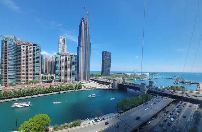 Foto del edificio - 420 E Waterside Dr