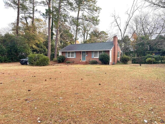 Building Photo - 145 Holmes Ave