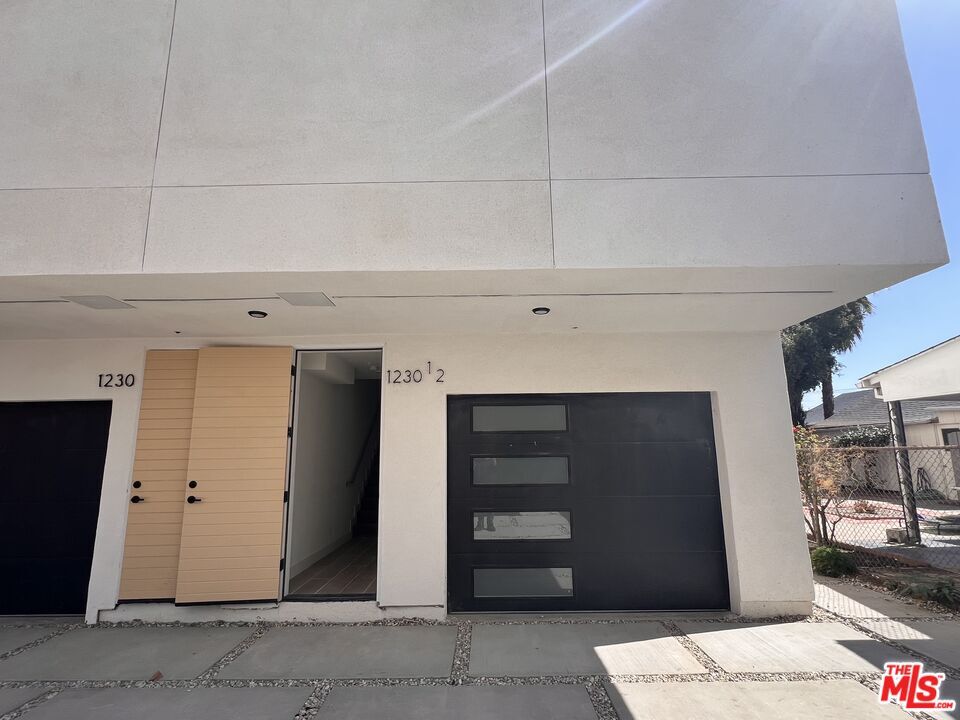 Foto principal - 1230 S Berendo St