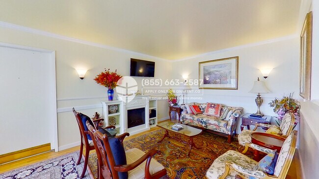 Foto del edificio - 1758 Dexter Ave N