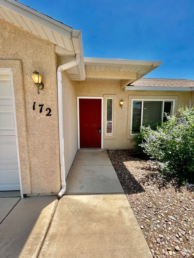Foto del edificio - Adorable 3-BR Home in Red Cliffs Area