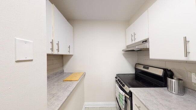 Interior Photo - 47 & 49 Somerset