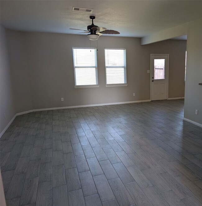 Building Photo - 12214 Regatta Ln