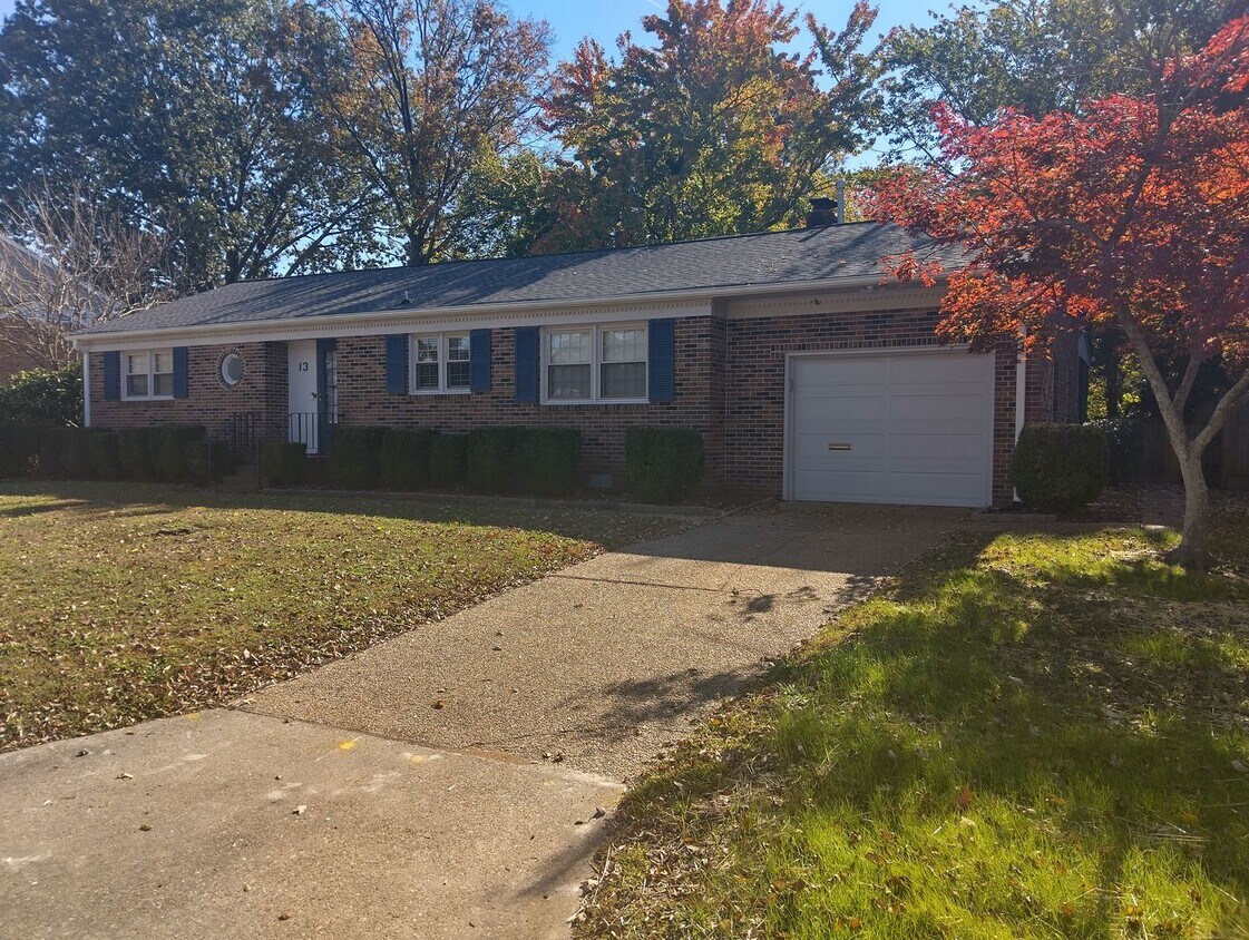 Beautiful 3bd/1.5ba with workshop and large backyard! - Beautiful 3bd/1.5ba with workshop and large backyard!