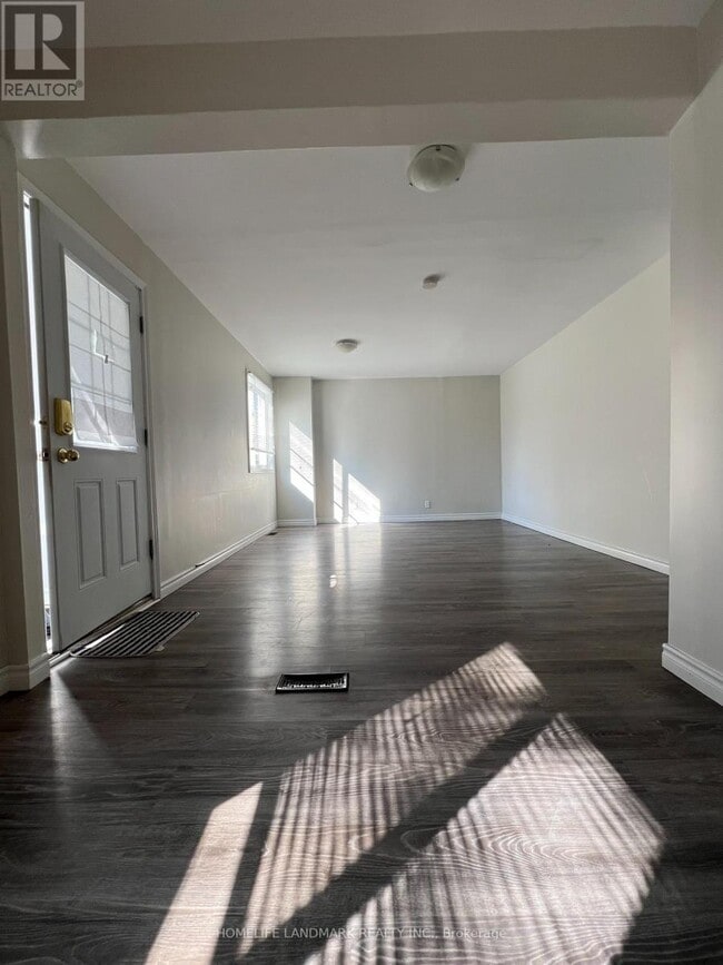 Building Photo - 24 Eldora Ave