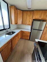 Building Photo - 2121 Ala Wai Blvd