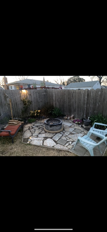 Foto del edificio - 817 Crepe Myrtle Ln
