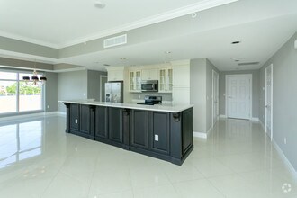 Robert's Stadium Club photo'