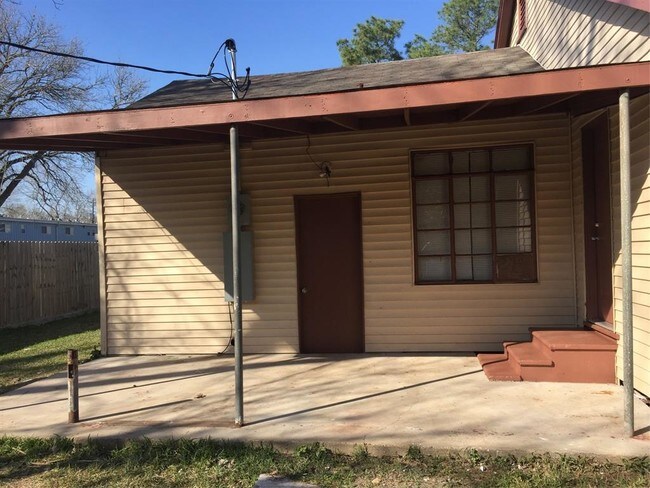 Building Photo - 403 Williams Ave