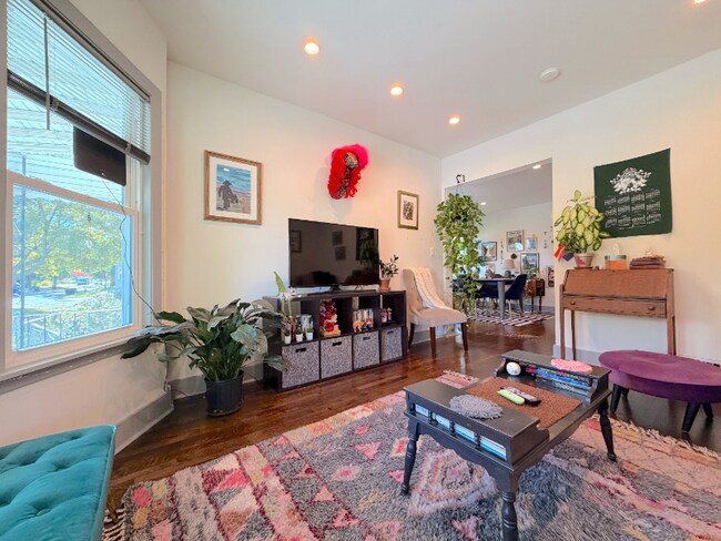 Foto del edificio - 1419 Fischer St