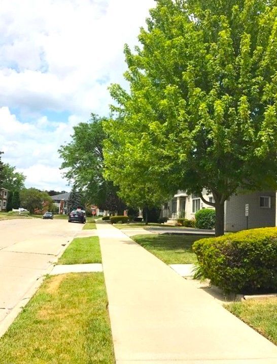 Foto del edificio - 4840 Briarwood Ave