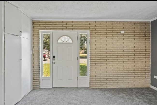 Building Photo - 1902 11th St