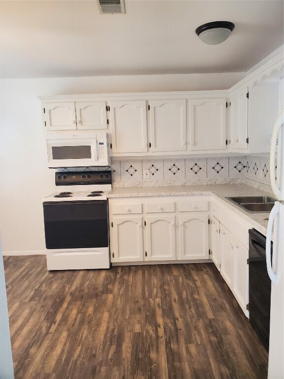 Foto del edificio - 322 Oakwood Loop