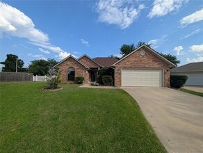 Building Photo - 3100 Windward Ct