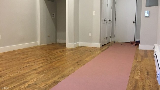 Building Photo - 531 Sutter Ave