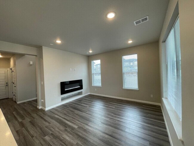 Building Photo - This is one you've been waiting for!