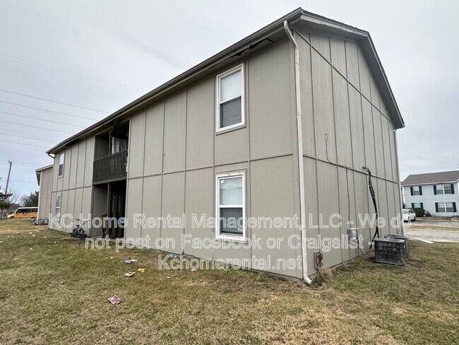 Foto del edificio - 838 Saddlewood St