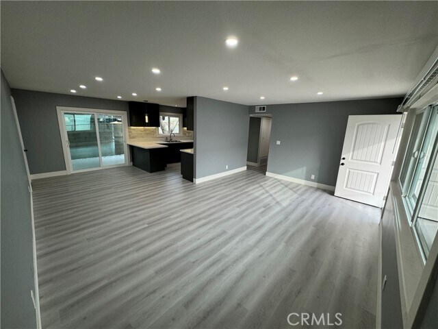 Building Photo - 25116 Cypress St