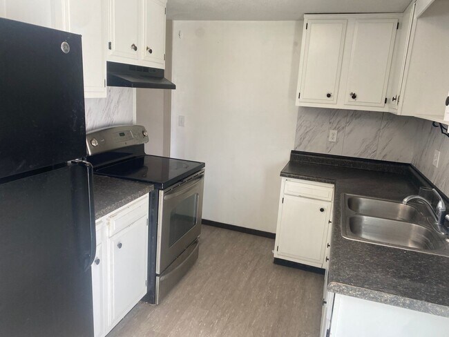 Foto del edificio - 301 N Carole Ave
