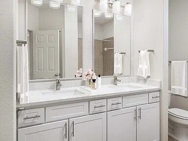 Foto del edificio - Come Home to Sophistication – Now Leasing ...