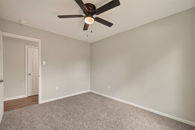 Foto del edificio - 7414 S Hall St