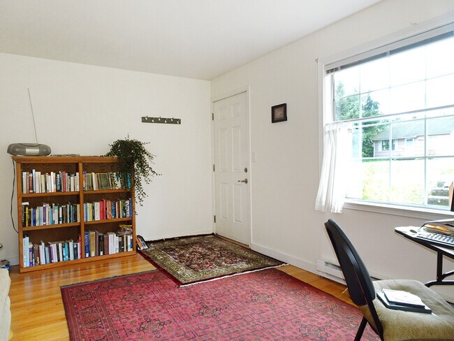 Foto del edificio - 9620 34th Ave SW