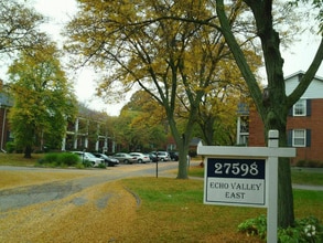 Building Photo - 27598 Echo Valley W