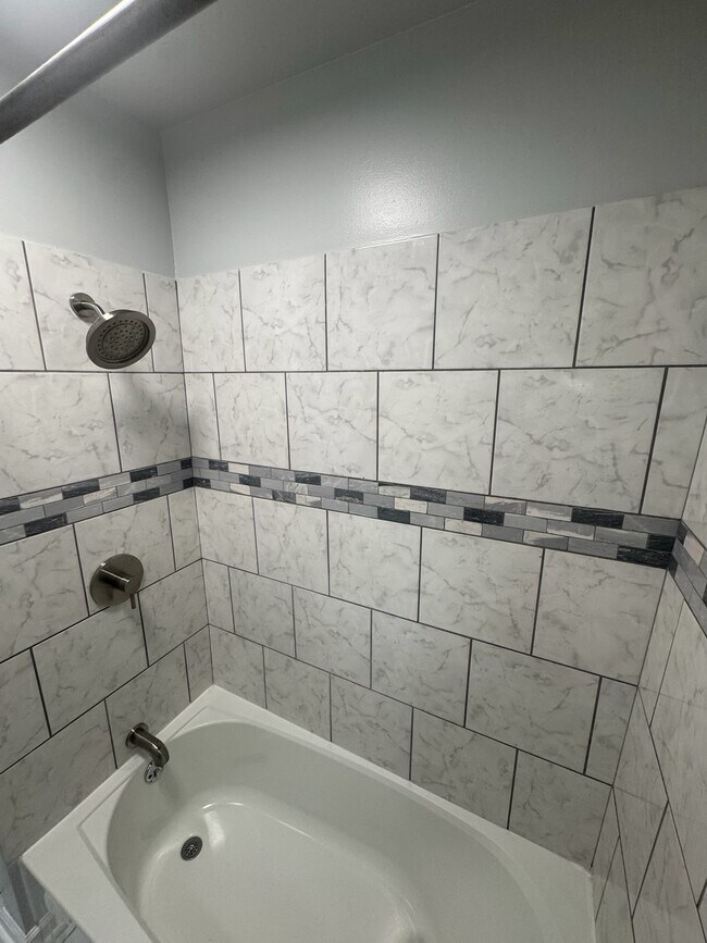 Building Photo - 1452 N 29th St