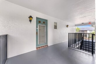 Building Photo - 8000 Lagos De Campo Blvd