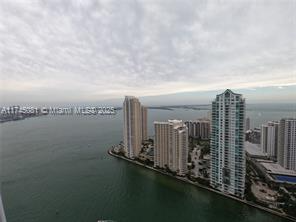 Foto principal - 325 S Biscayne Blvd