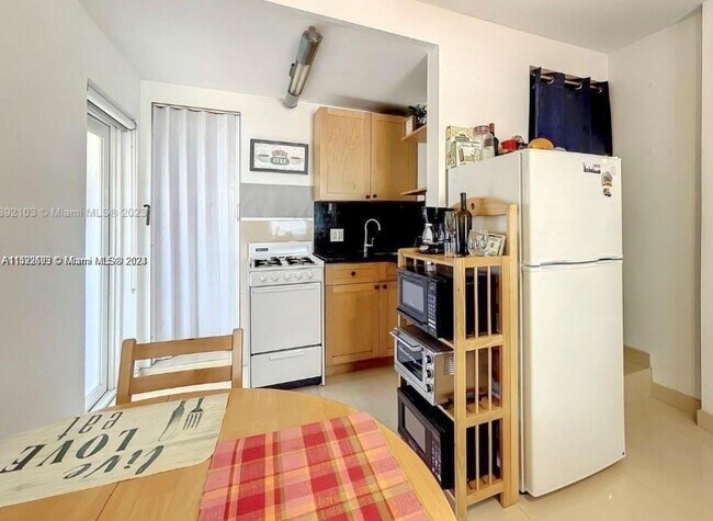 Foto del edificio - 7537 Buccaneer Ave