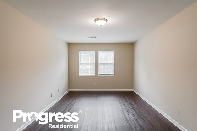 Building Photo - 1218 Campbellton Rd SW