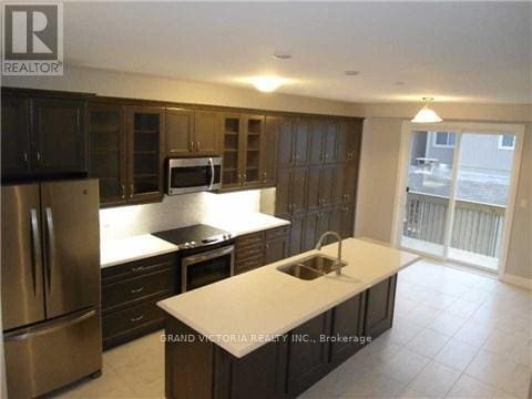 Building Photo - 288 Fellowes Crescent