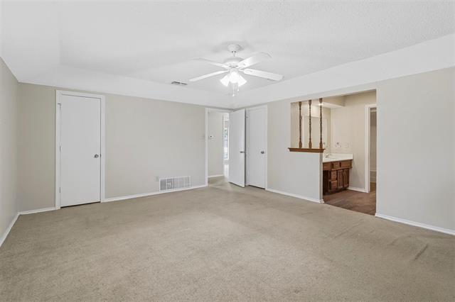 Foto del edificio - 545 Newcastle Dr